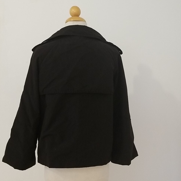 Cropped Trenchcoat - Picture 3 of 6